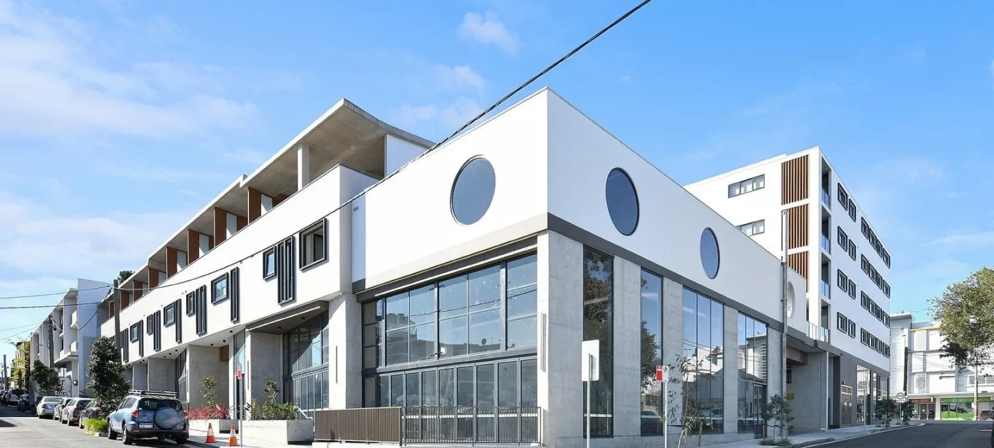 Doyen Group building 3D photo outside